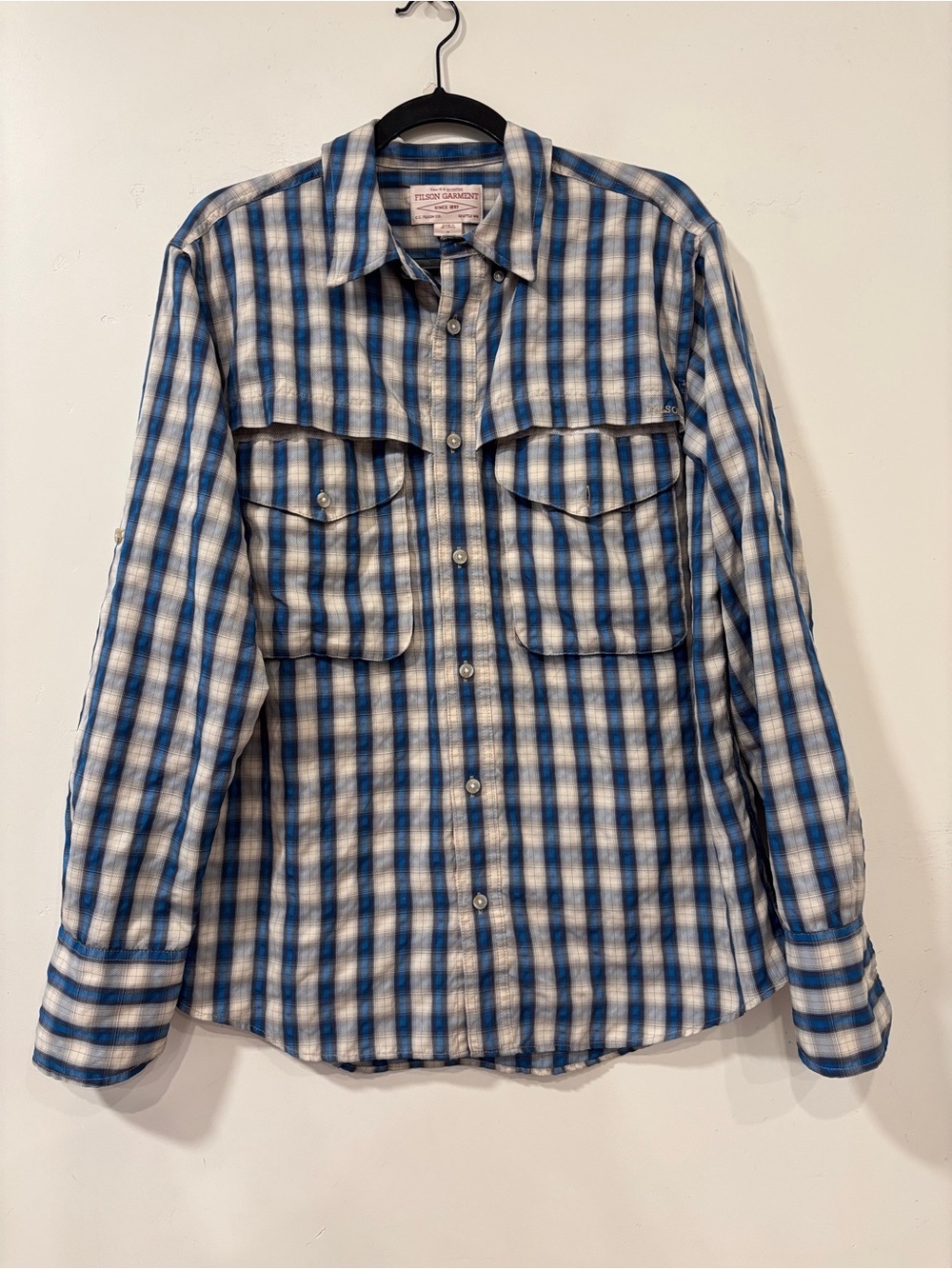 CC Filson Vented Long Sleeve Button Down Shirt Men Sz M Blue Plaid Pockets